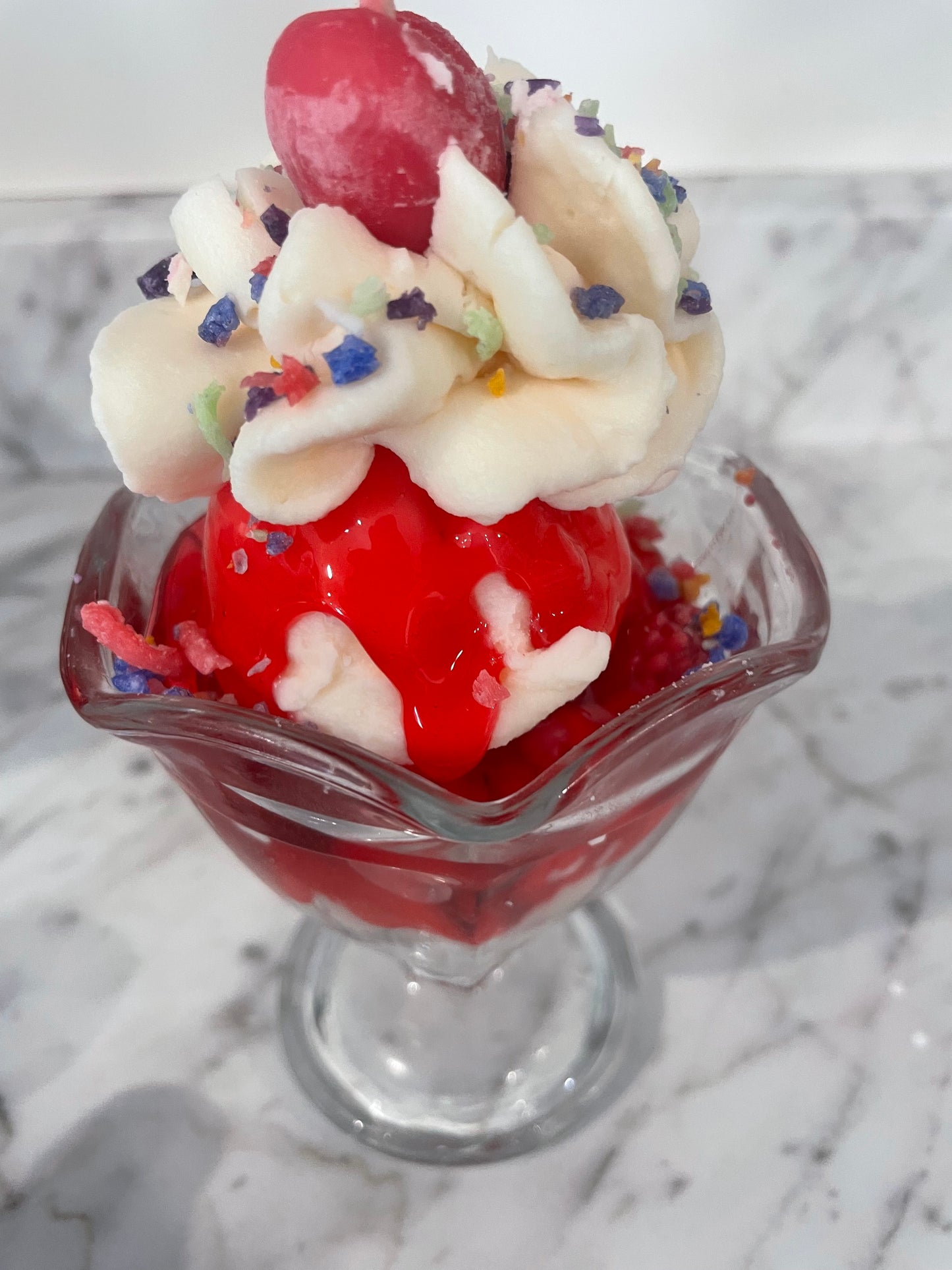 Strawberry sundae