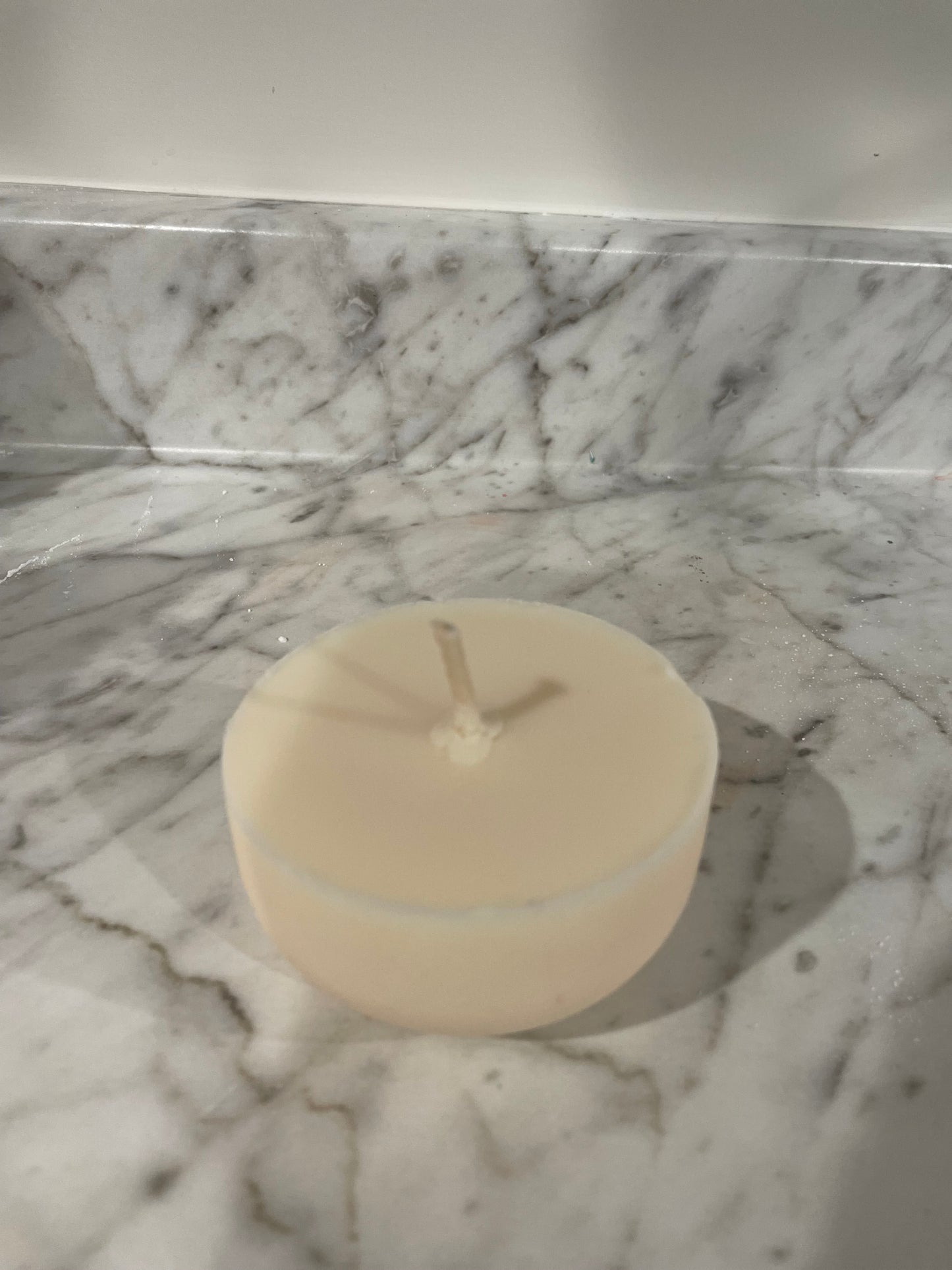 Refillable candle scent for ornament candle holder
