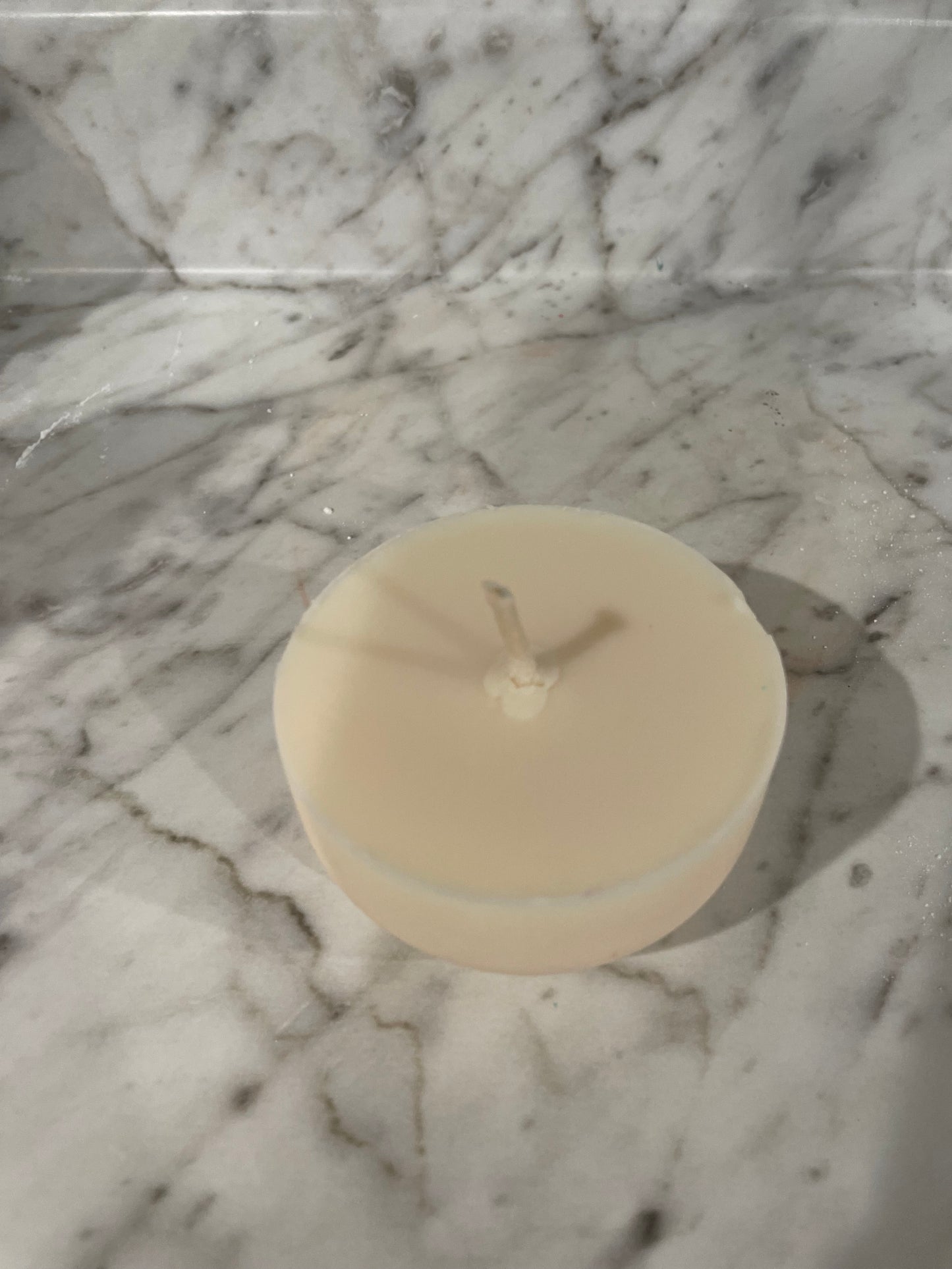 Refillable candle scent for ornament candle holder
