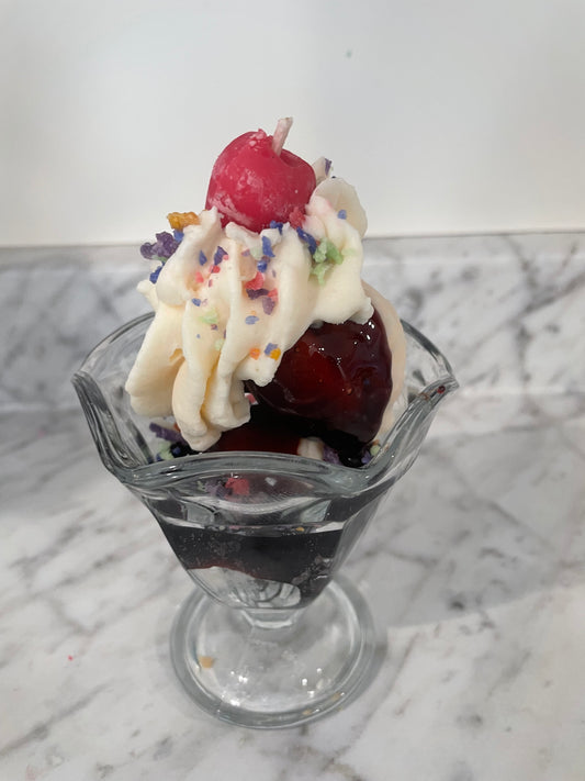 Hot fudge sundae candle