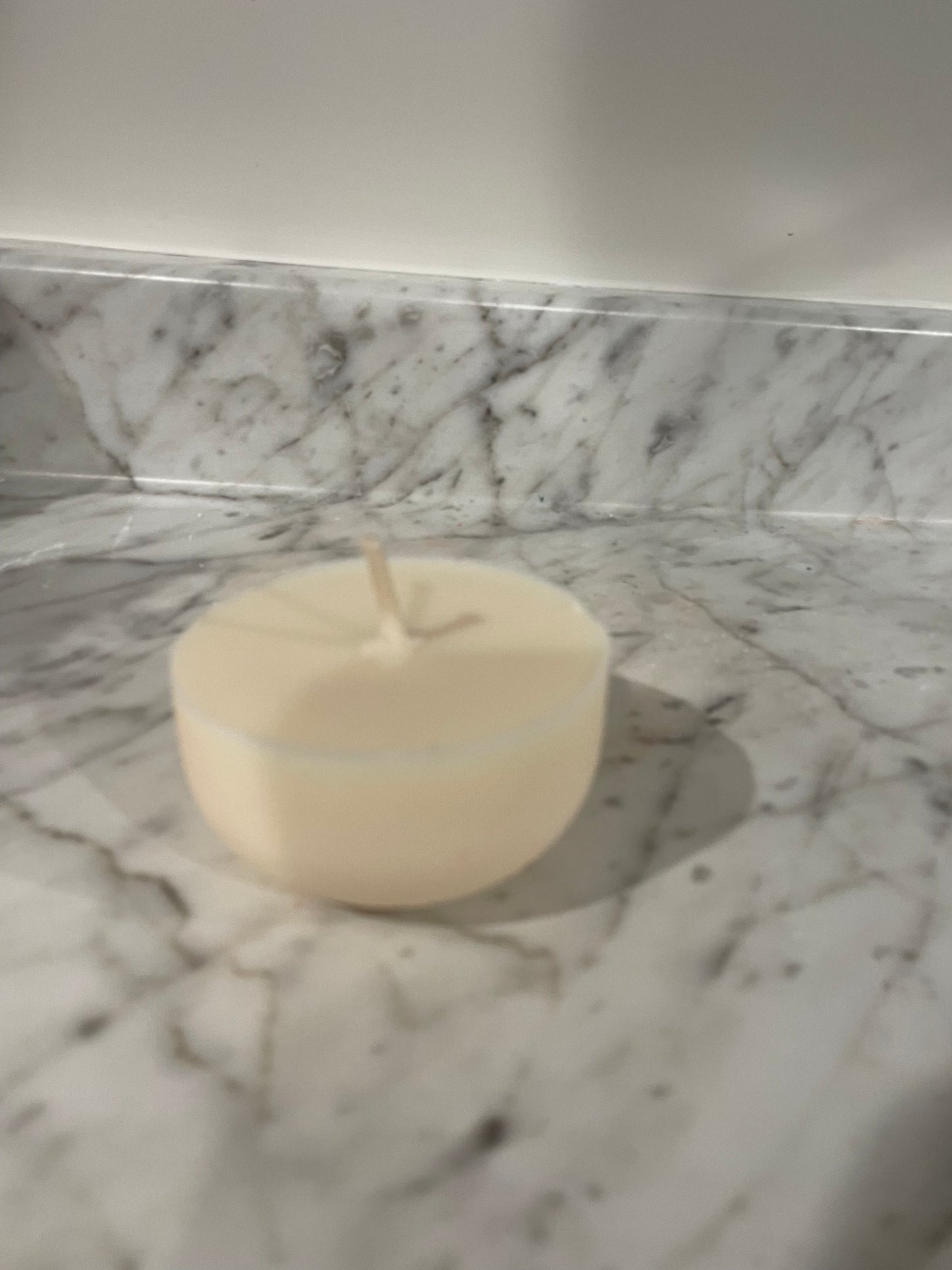 Refillable candle scent for ornament candle holder