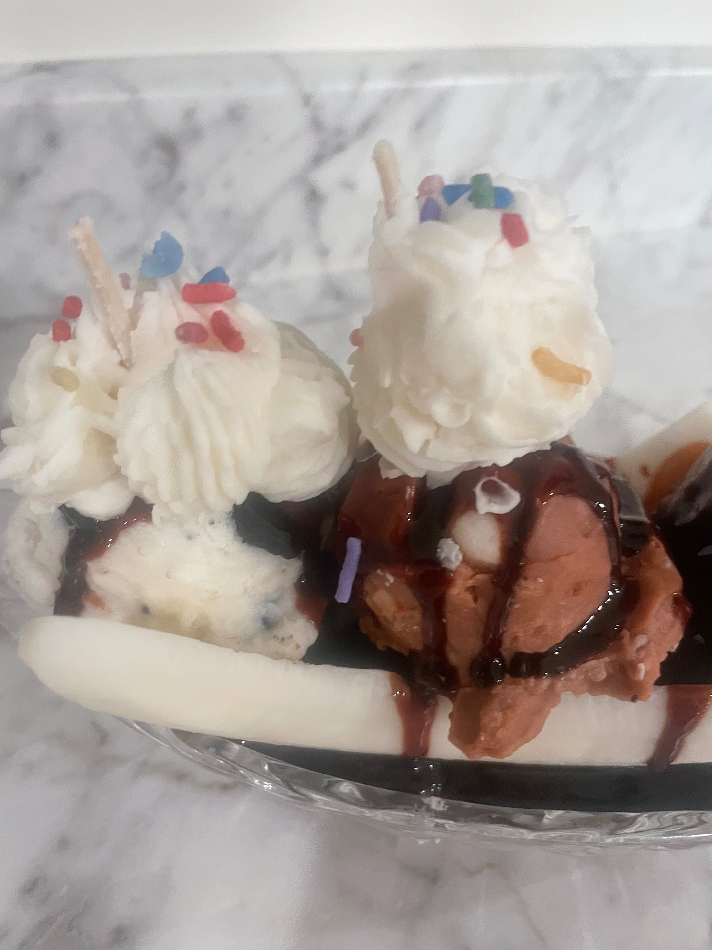Hot fudge banana split