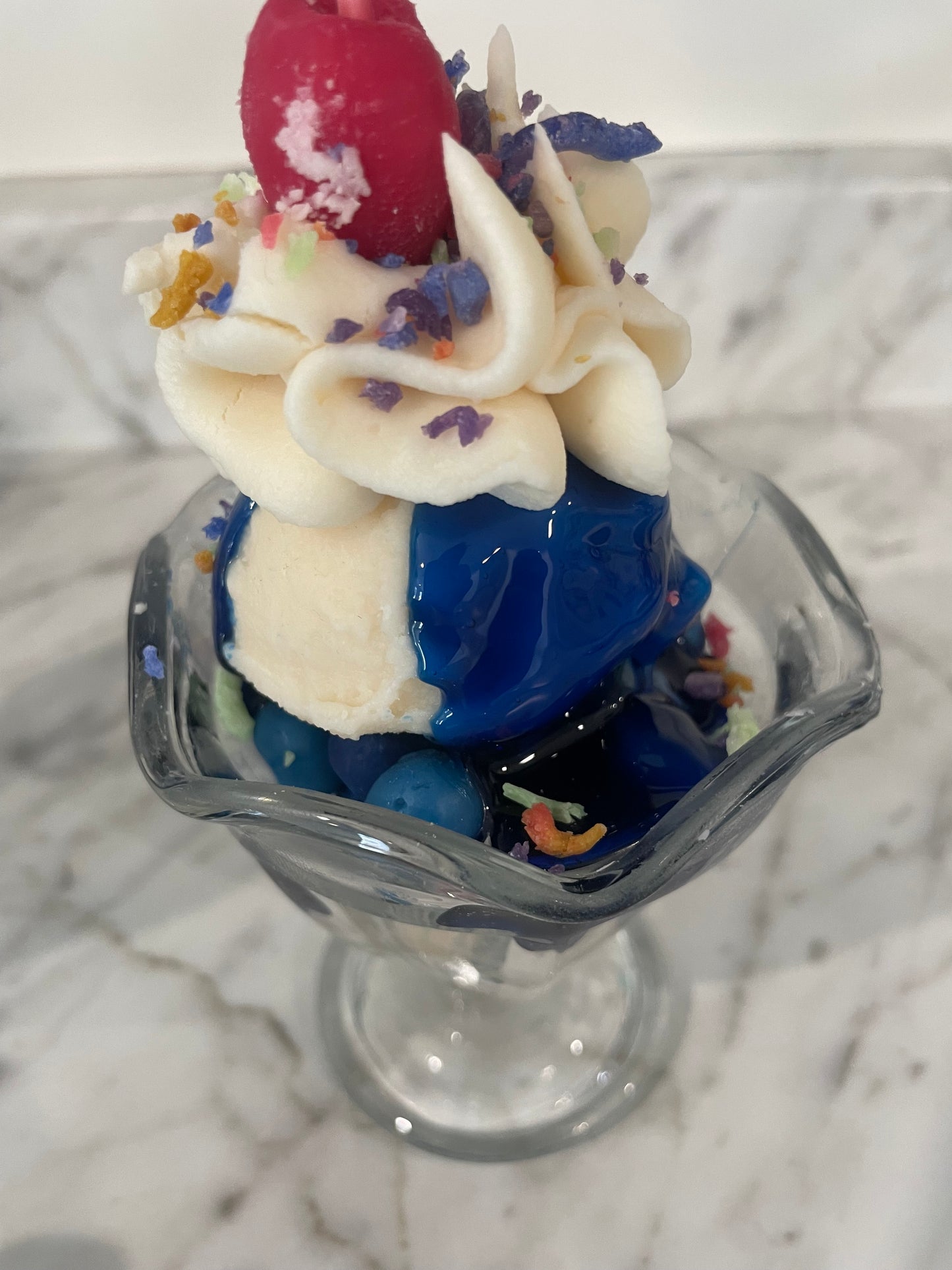 Blueberry sundae
