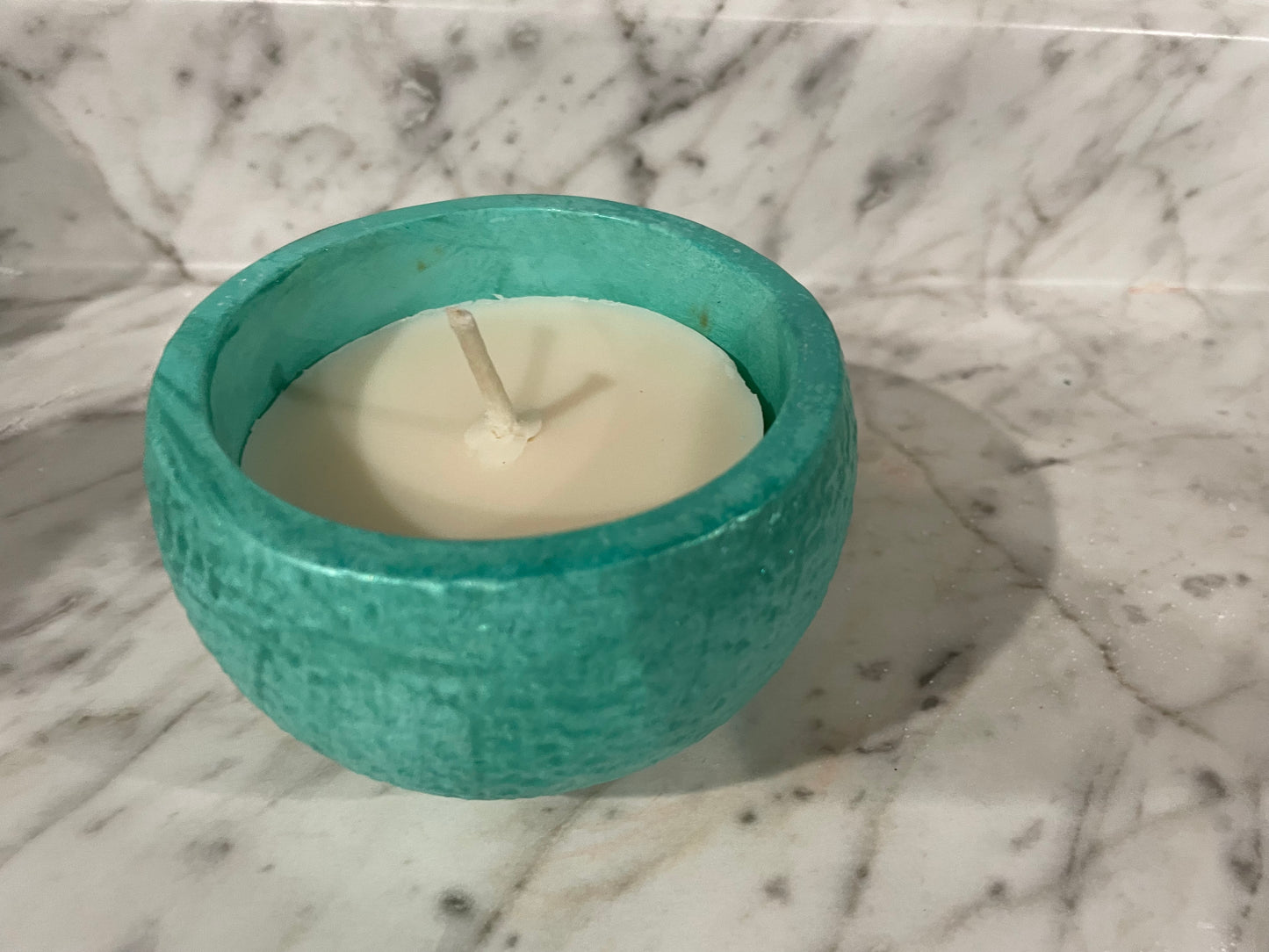 Refillable candle scent for ornament candle holder