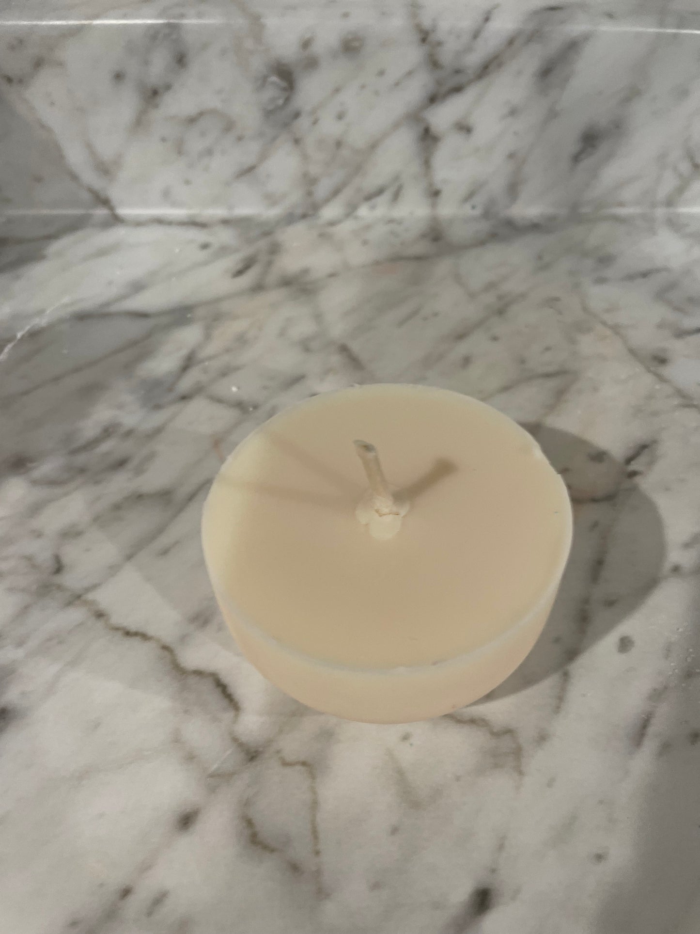 Refillable candle scent for ornament candle holder