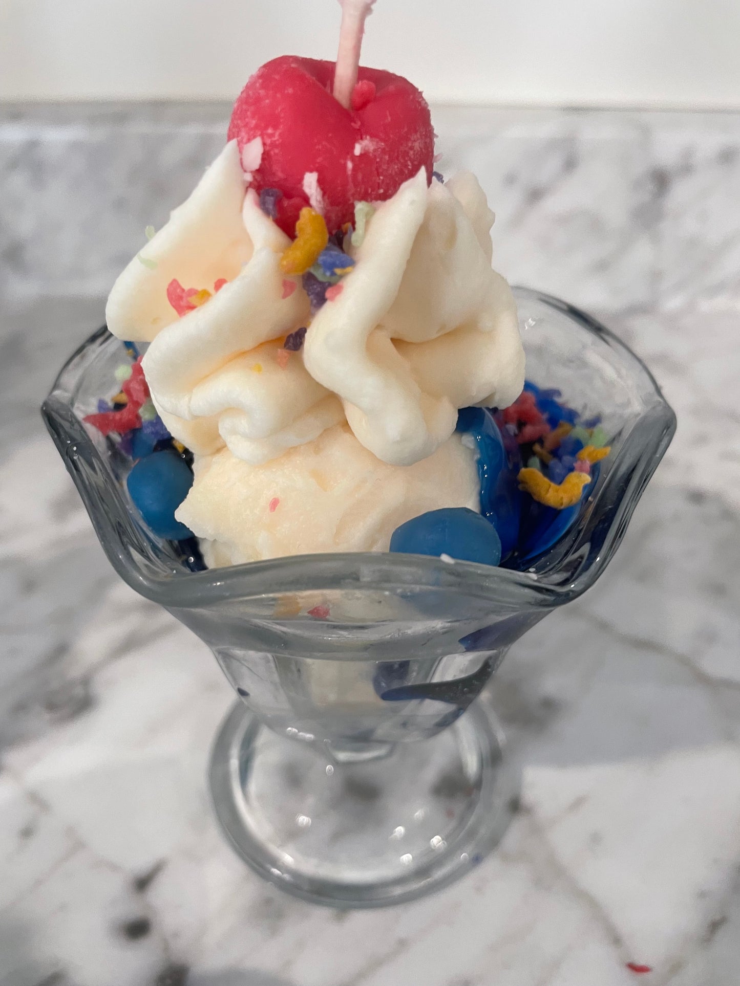 Blueberry sundae