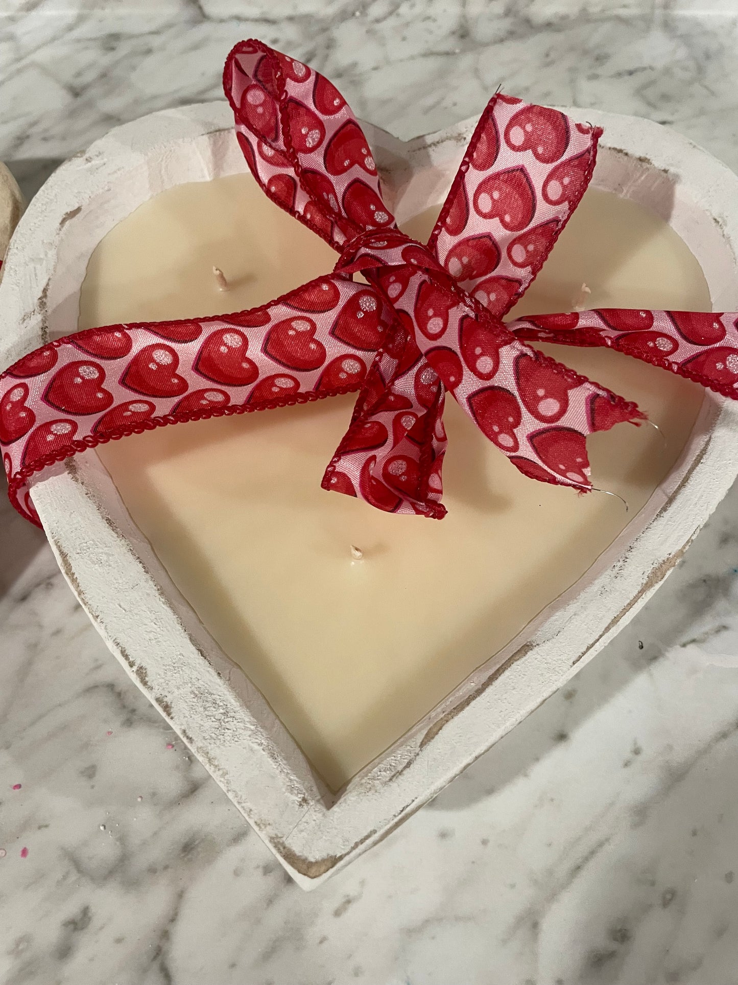 Love is in the air scented candle