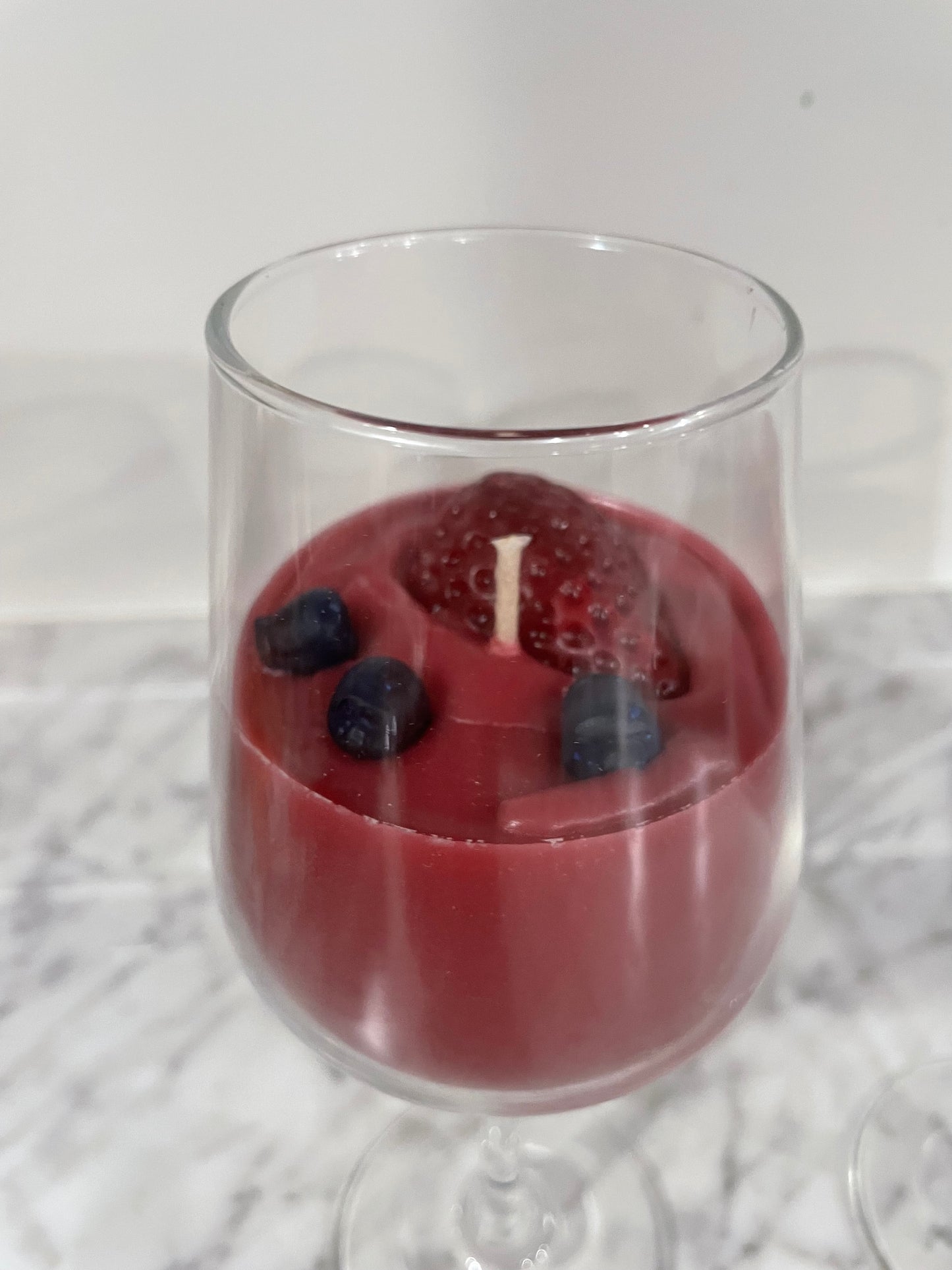 Red wine sangria candle