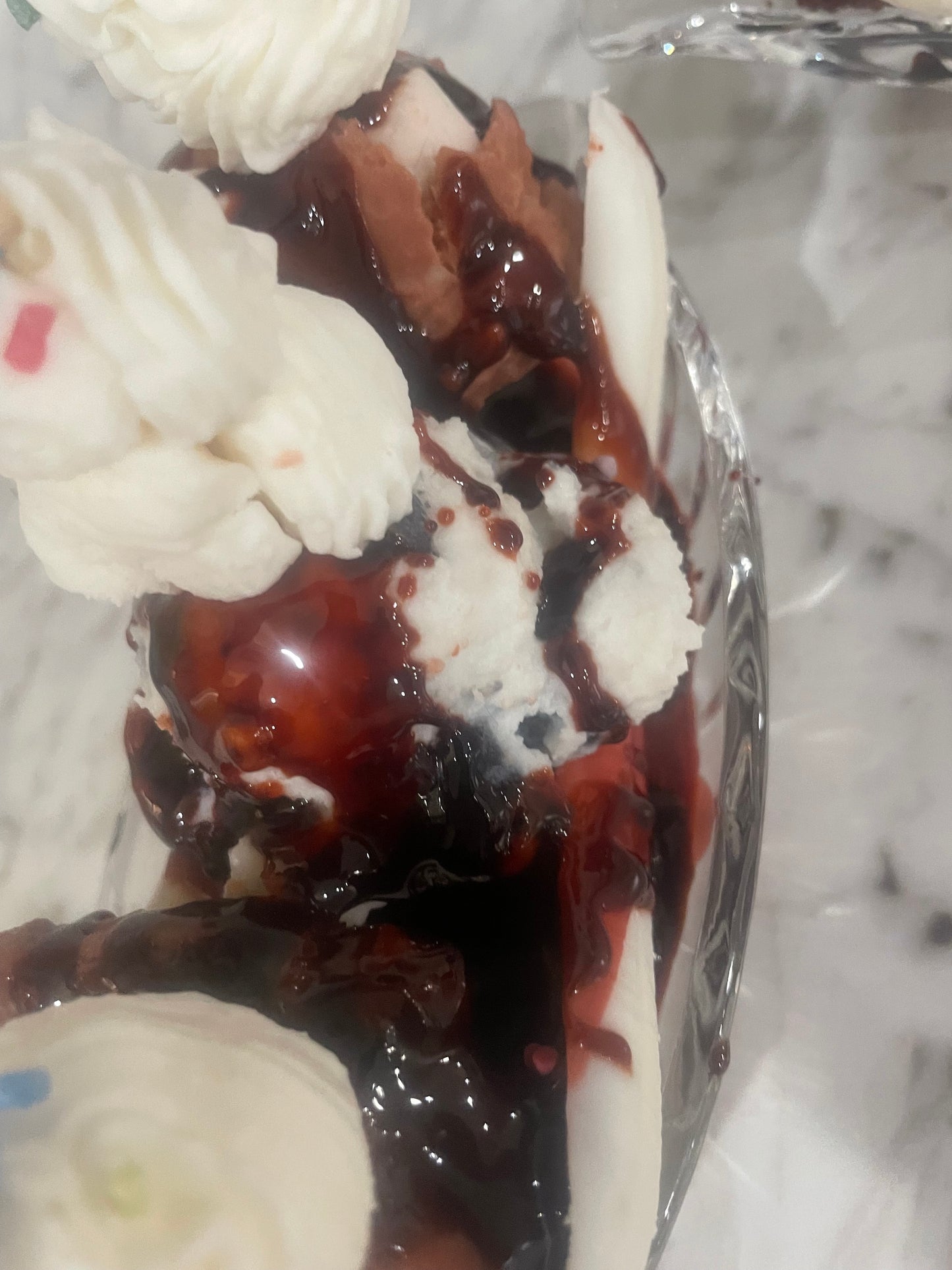 Hot fudge banana split