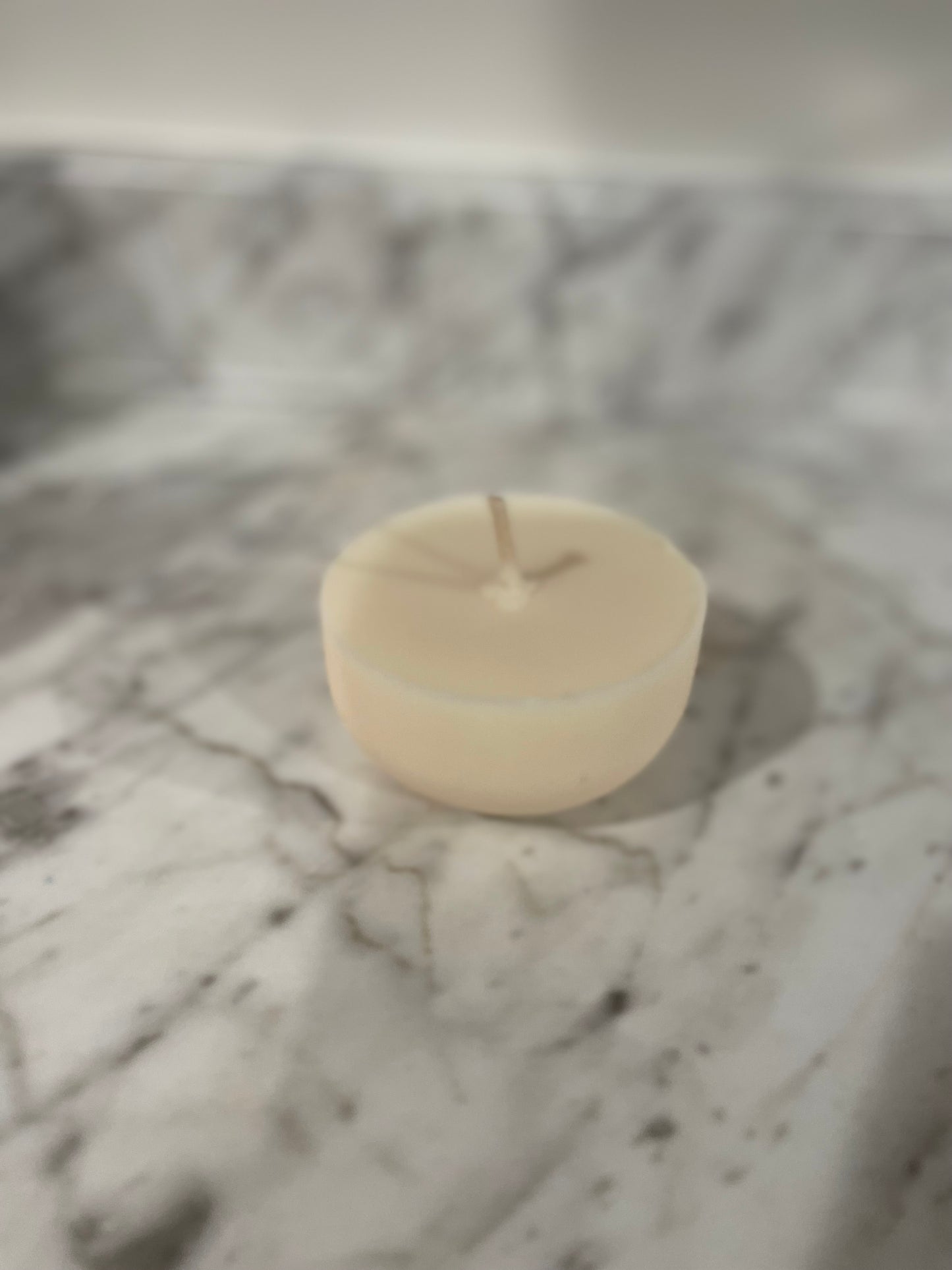 Refillable candle scent for ornament candle holder