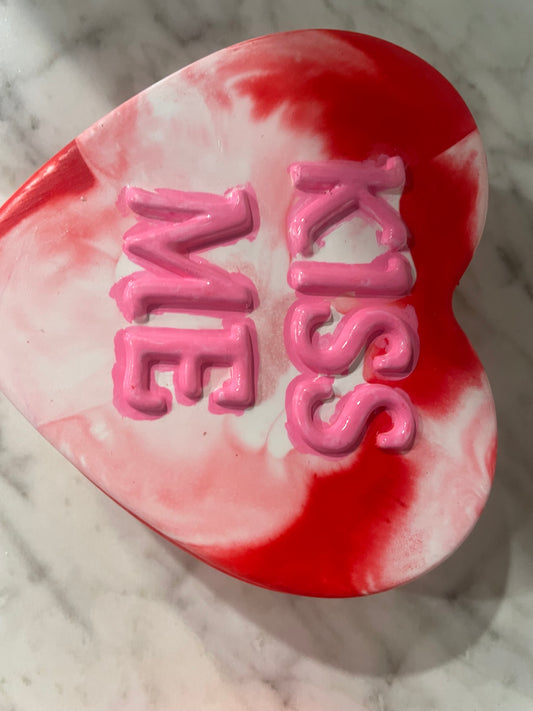 Kiss me red heart candle