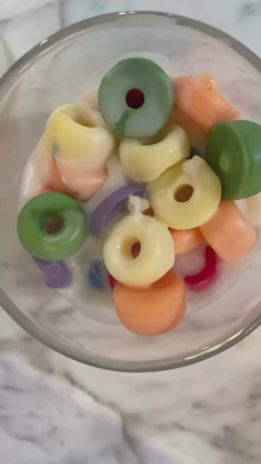 Fruit loop scented candle